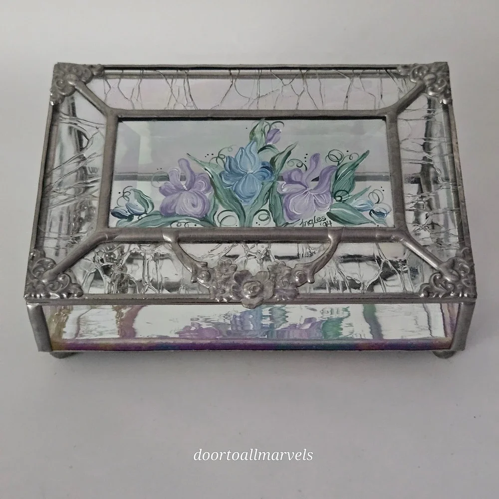 VTG Hand Painted Iridescent Glass Case Jewelry Box Signed Ingles '94 Art Nouveau